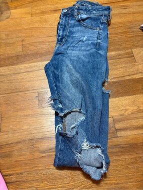 American Eagle Outfitters Women's Dark Blue Distressed Skinny Jeans